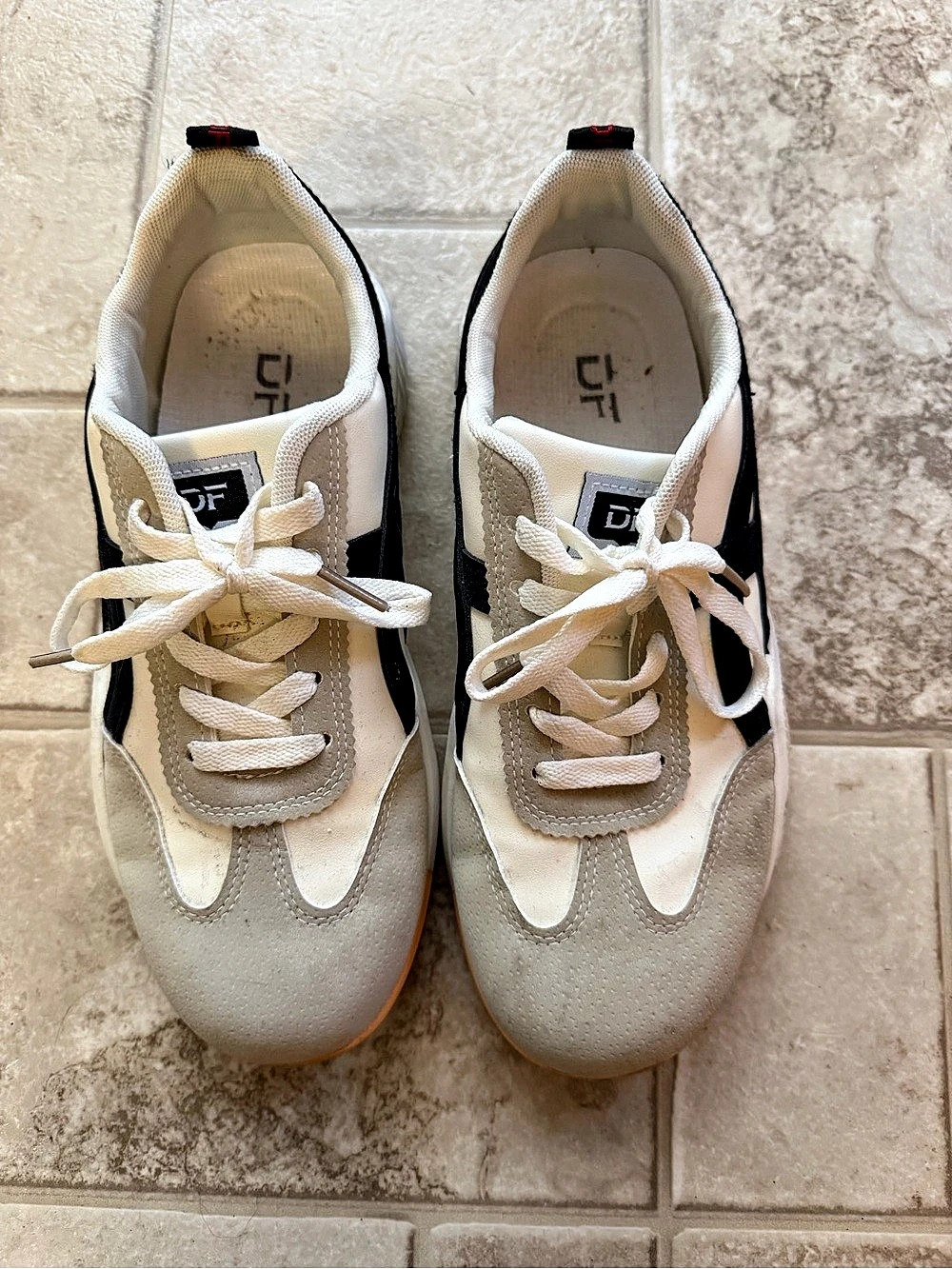 De Florance Women's Color Block Sneakers US 8.5